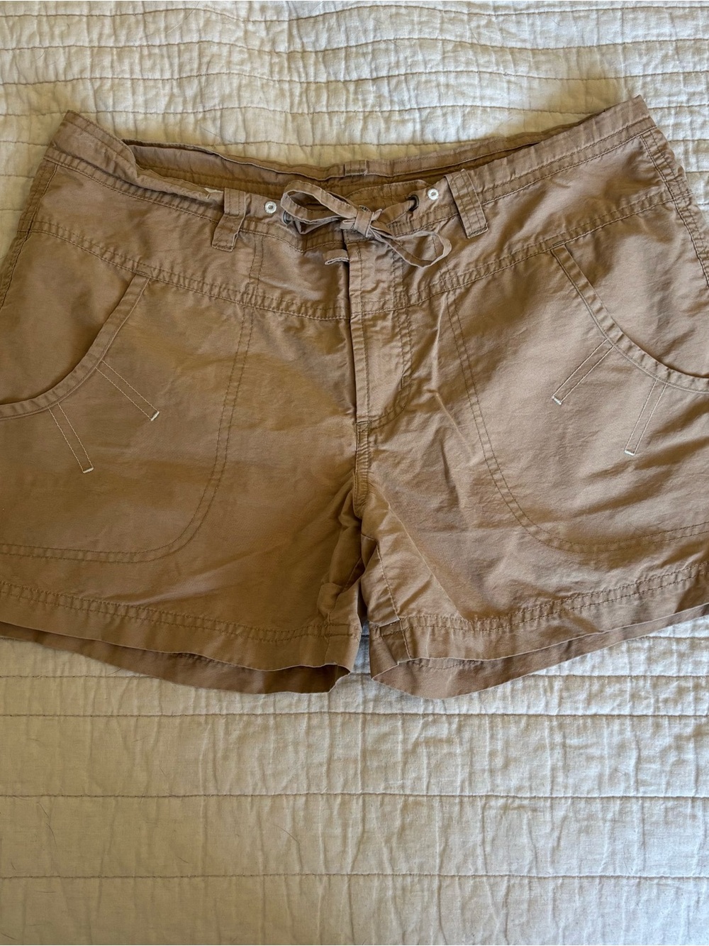 Columbia Tan Hiking shorts